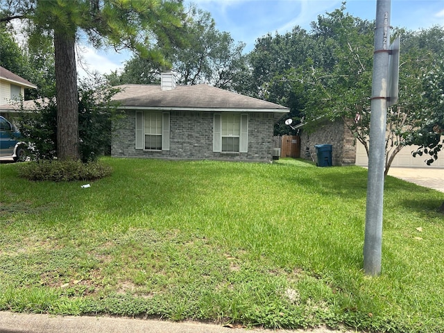 7810 Sawmill Trl, Houston, TX 77040 - view of front of house featuring a chimney