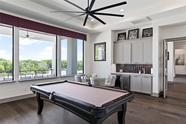 rec room featuring dark wood-style flooring, recessed lighting, baseboards, billiards, and visible vents