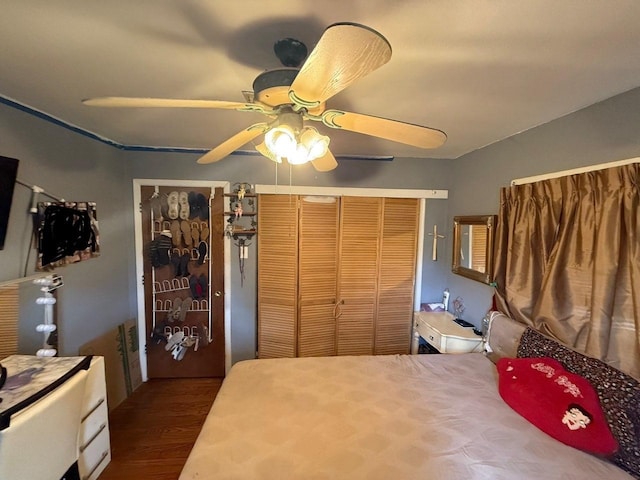 9341 Rosstown Way, Houston, TX 77080 - bedroom featuring wood finished floors and ceiling fan