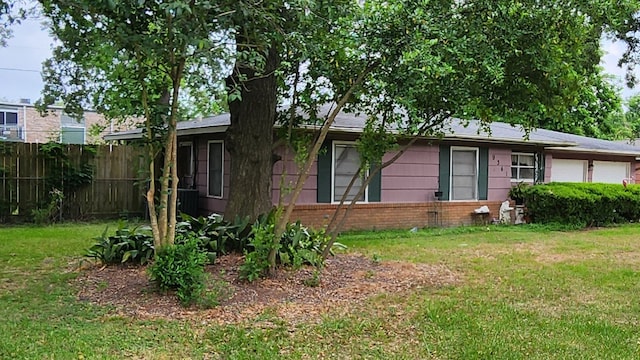 9341 Rosstown Way, Houston, TX 77080 - view of front of home with brick siding and an attached garage