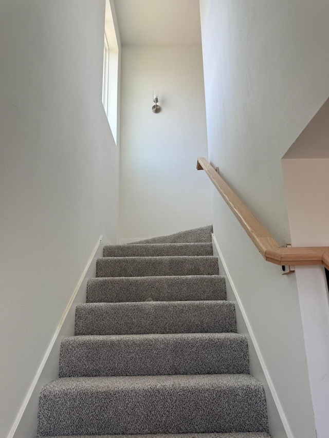 6149 Rd 5503, Cleveland, TX 77327 - view of staircase