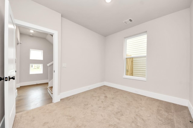 783 Mansfield St, Houston, TX 77091 - carpeted empty room featuring baseboards, visible vents, and recessed lighting