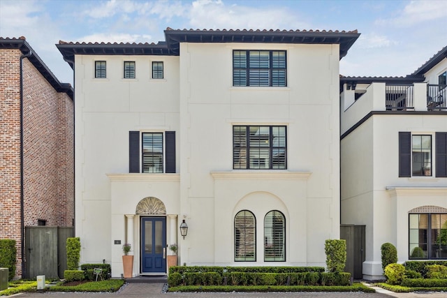 view of front of home with stucco siding