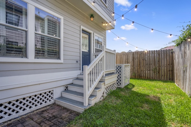 view of yard featuring fence