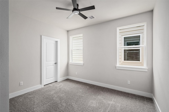 7228 Ave B, Houston, TX 77011 - empty room with carpet flooring and a ceiling fan