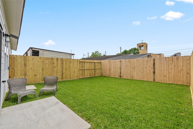 7228 Ave B, Houston, TX 77011 - view of fenced backyard