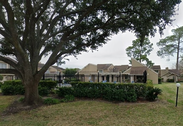 2332 Woodland Park Dr Unit 11, Houston, TX 77077 - view of yard