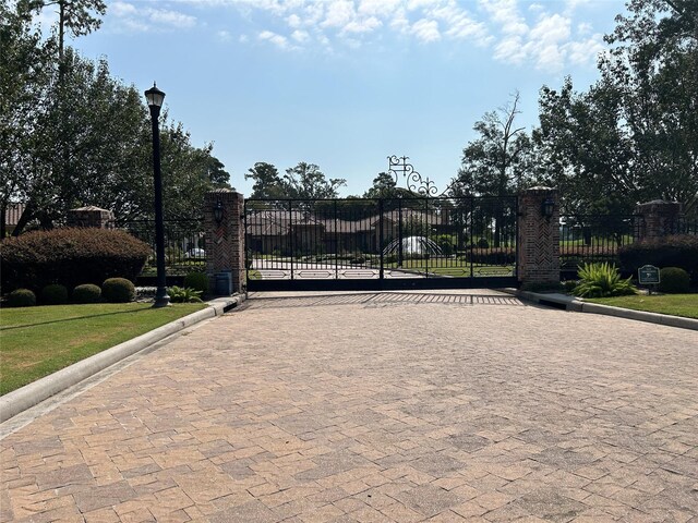 16019 Bridges Fairway Ln, Houston, TX 77068