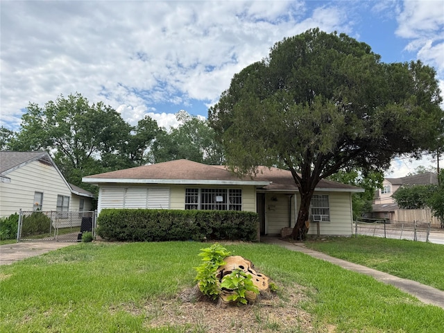 5500 Evergreen St, Houston, TX 77081 - view of front of house
