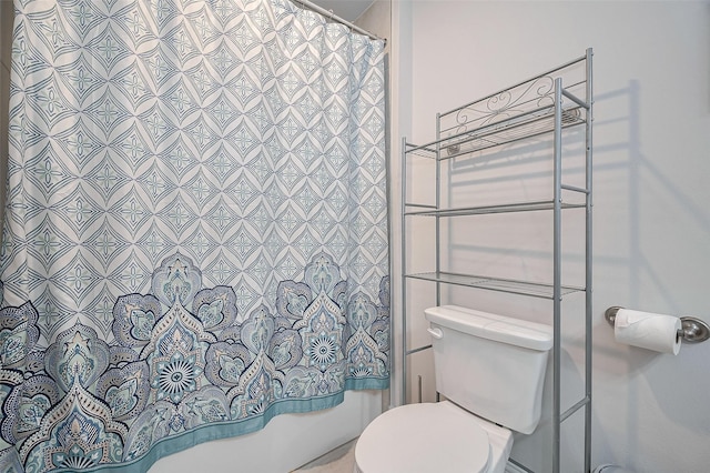 452 Long Beach Bay Dr, Katy, TX 77493 - full bathroom featuring toilet and shower / bath combination with curtain