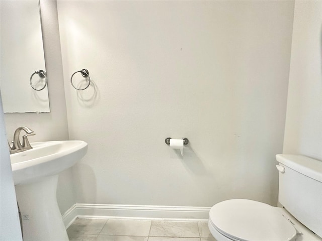 452 Long Beach Bay Dr, Katy, TX 77493 - half bath with toilet and baseboards