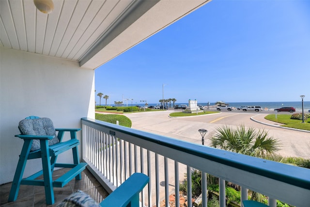 6102 Seawall Blvd Unit 155, Galveston, TX 77551 - balcony featuring a water view
