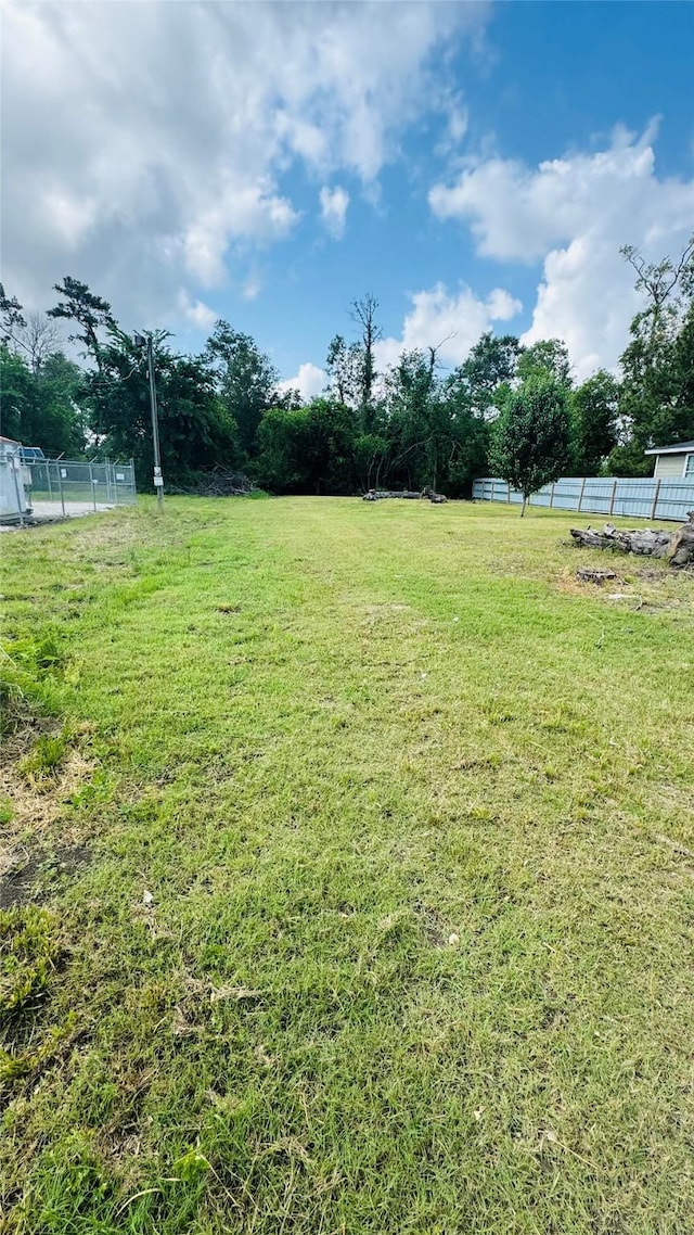 12806 Flagstaff Ln, Houston, TX 77049 - photo 2