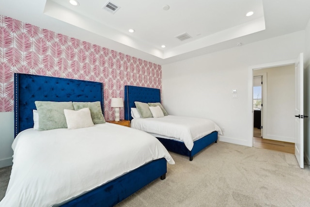 bedroom with recessed lighting, wallpapered walls, visible vents, and baseboards