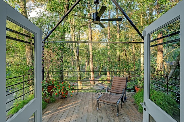 2003 Arrowwood Cir N, Houston, TX 77063 - unfurnished sunroom featuring ceiling fan