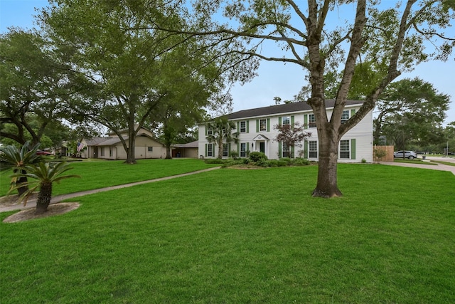 302 Hickory Ridge Dr, El Lago, TX 77586 - colonial home with a front yard