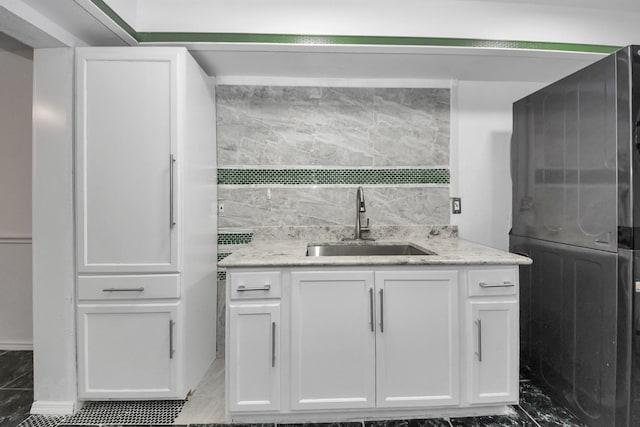 7954 Grove Ridge Dr, Houston, TX 77061 - interior space with decorative backsplash and a sink