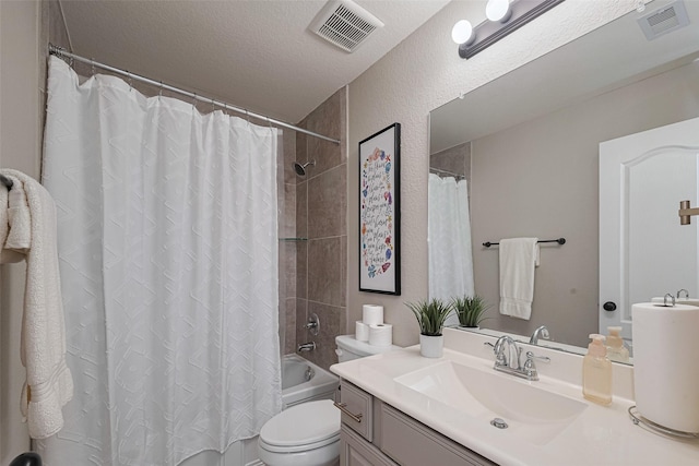 12205 Renewal Way, Houston, TX 77047 - full bathroom with shower / bath combo with shower curtain, vanity, and toilet