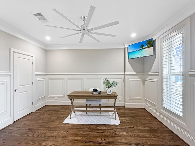 office area with crown molding, visible vents, a decorative wall, and a healthy amount of sunlight