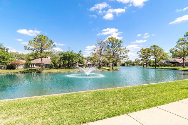 2538 Silent Shore Ct, Richmond, TX 77406 - water view