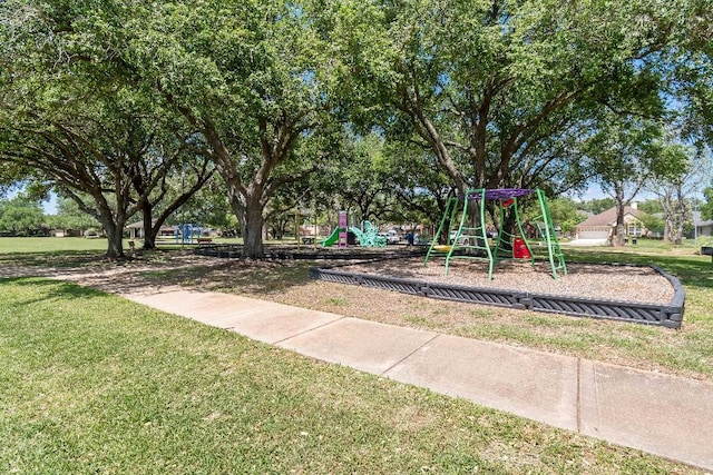 2538 Silent Shore Ct, Richmond, TX 77406 - community playground with a lawn