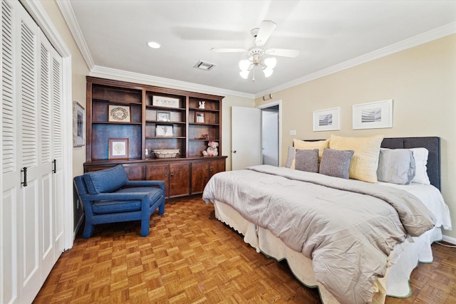 bedroom featuring recessed lighting, a closet, ceiling fan, visible vents, and crown molding