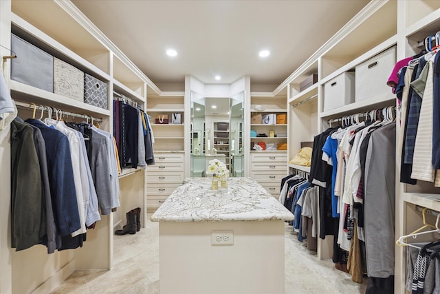 5021 Augusta St, Houston, TX 77007 - view of walk in closet