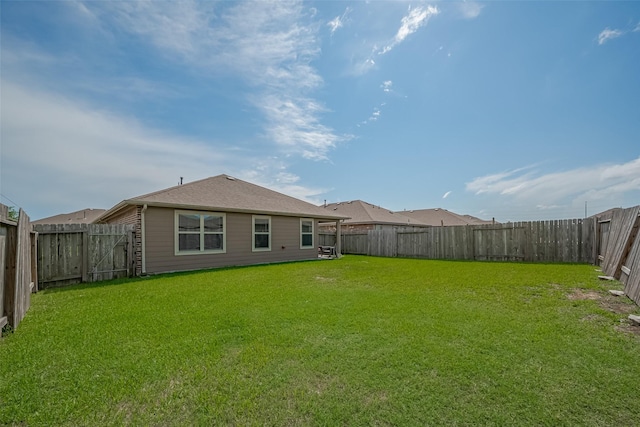 515 Green Clover Ln, Rosharon, TX 77583 - view of yard featuring a fenced backyard