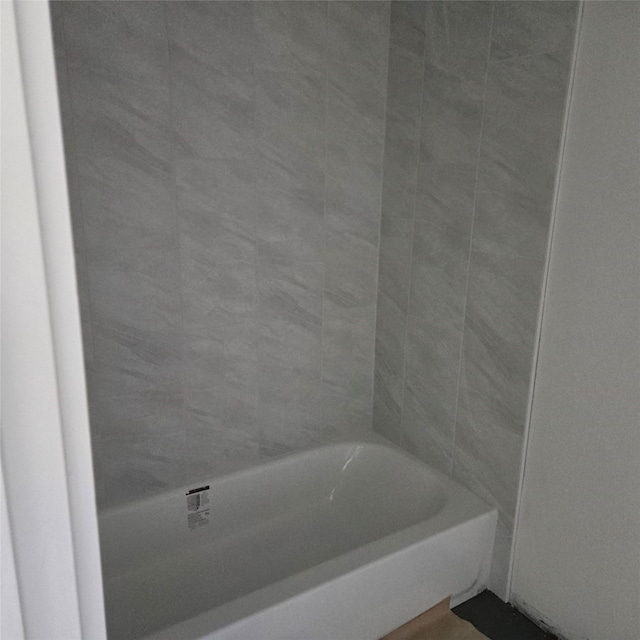 4519 Teton St, Houston, TX 77051 - view of full bathroom