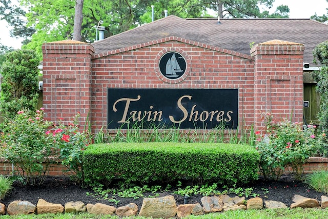 9948 Twin Shores Dr, Willis, TX 77318 - view of community / neighborhood sign