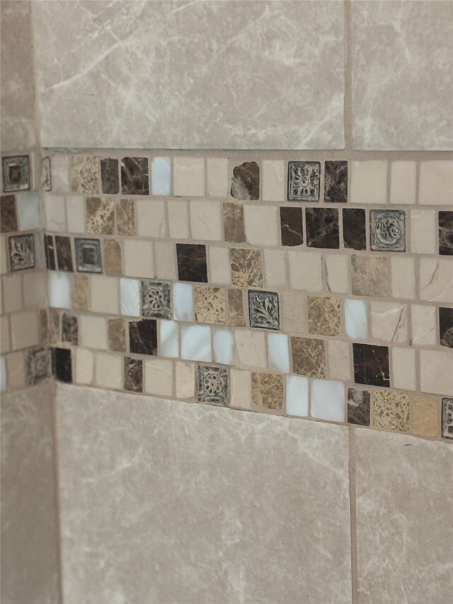 9948 Twin Shores Dr, Willis, TX 77318 - view of interior details