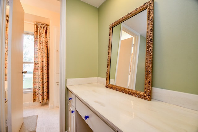 6415 Olympia Dr Unit 143, Houston, TX 77057 - bathroom featuring vanity