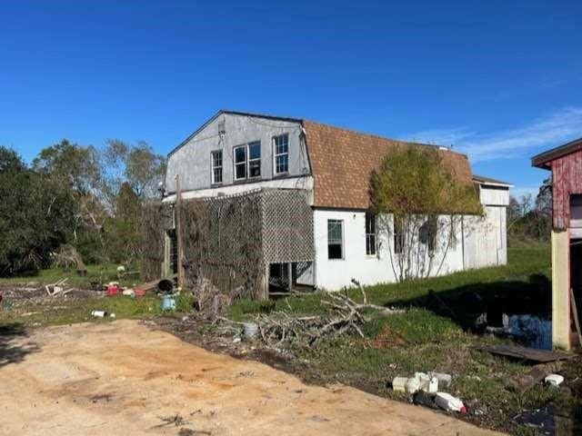 view of side of home