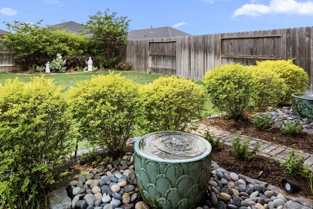 28928 Autumn Shore Dr, Fulshear, TX 77441 - view of yard
