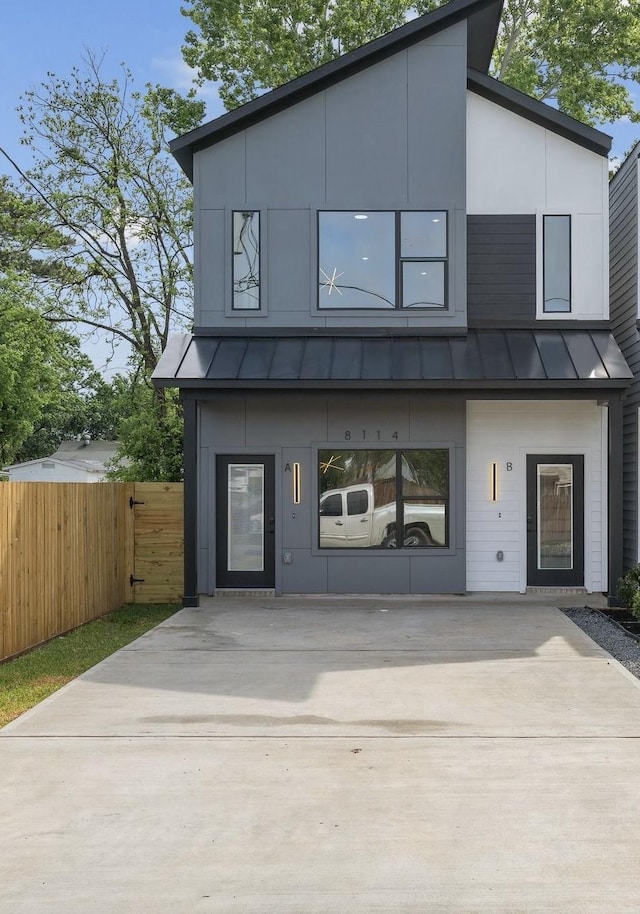 8114 Double Ave Unit A/B, Houston, TX 77088 - photo 2