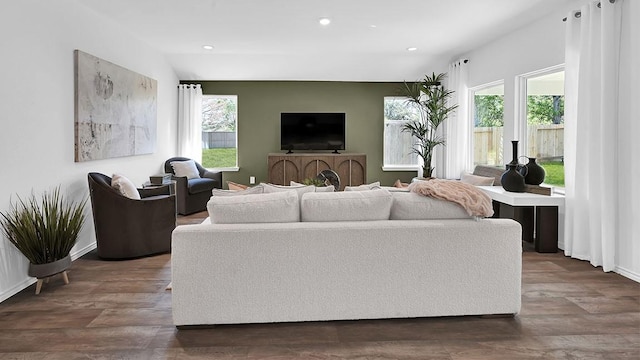 2707 Misty Elm Ln, Rosenberg, TX 77469 - living room featuring recessed lighting, dark wood-style flooring, and baseboards