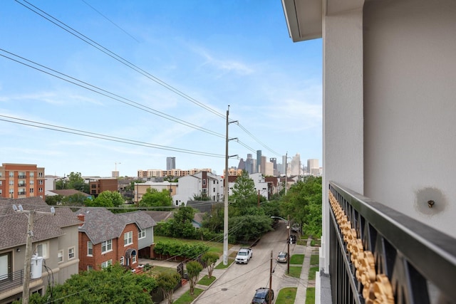 1323 Peden St, Houston, TX 77006 - balcony with a view of city
