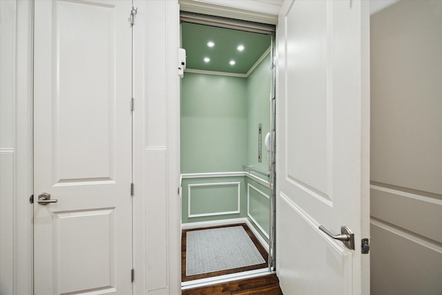 305 Royale Heights Ln, Houston, TX 77024 - closet with elevator