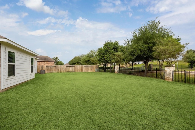 22702 Crate Falls Dr, Hockley, TX 77447 - view of yard featuring a fenced backyard