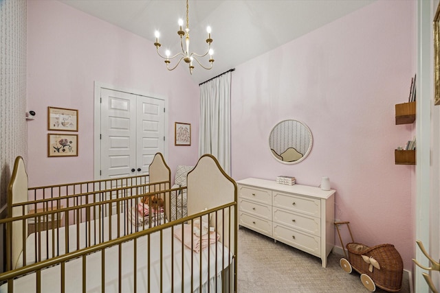 8818 Laurel Crest Dr, Missouri City, TX 77459 - bedroom with an inviting chandelier, a closet, light colored carpet, and high vaulted ceiling