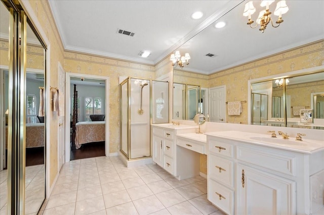ensuite bathroom with connected bathroom, visible vents, wallpapered walls, an inviting chandelier, and ornamental molding
