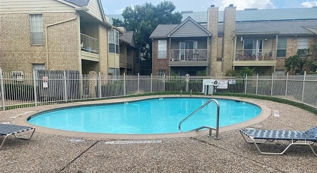 11201 Lynbrook Dr Unit 3703, Houston, TX 77042 - community pool with fence