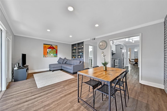 818 Wax Myrtle Ln, Houston, TX 77079 - dining space featuring baseboards, visible vents, recessed lighting, and dark wood finished floors