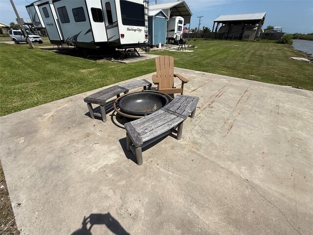 1283 N Monkhouse Dr, Port Bolivar, TX 77650