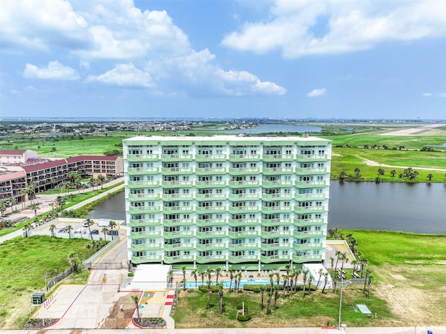 bird's eye view with a water view