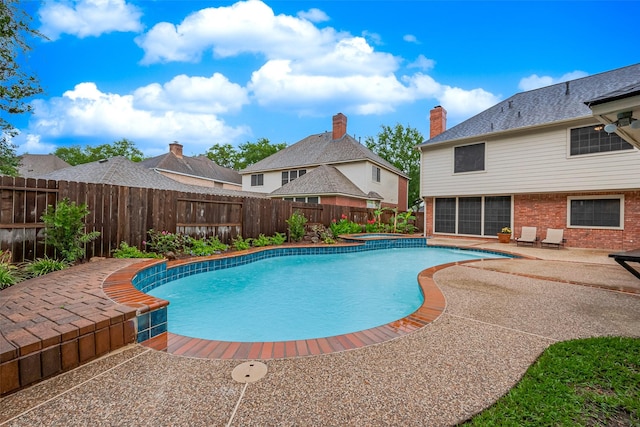 1842 Lake Winds, Missouri City, TX 77459 - view of swimming pool with a fenced backyard, a patio, a fenced in pool, and an in ground hot tub