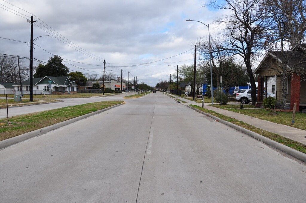 10210 Fulton St, Houston, TX 77076