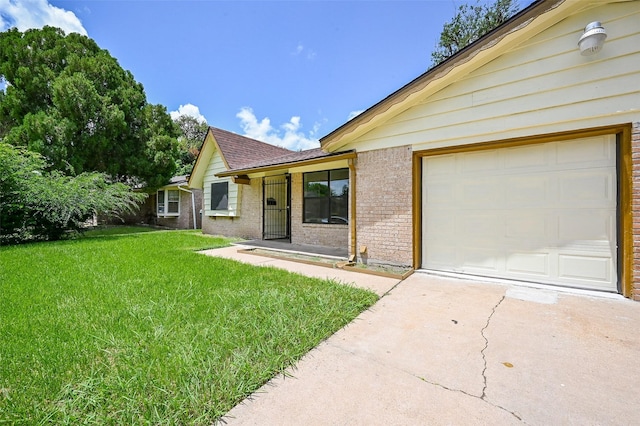 14418 Alkay St, Houston, TX 77045 - photo 2