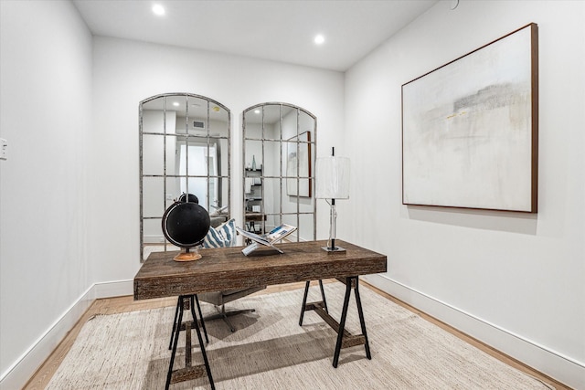 5656 San Felipe St Unit 603, Houston, TX 77056 - office space featuring baseboards, light wood-style floors, and recessed lighting