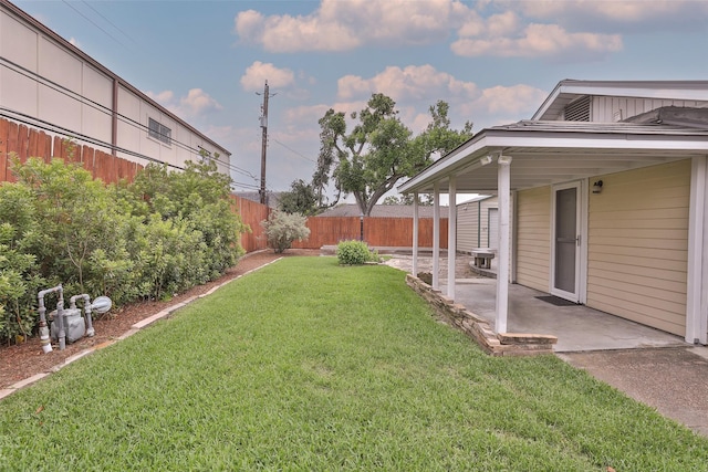 2427 Willowby Dr, Houston, TX 77008 - view of yard featuring a fenced backyard and a patio